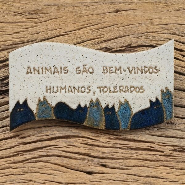 Placa de gato em cerâmica BANDEIRINHA Tolerância felina / Azul